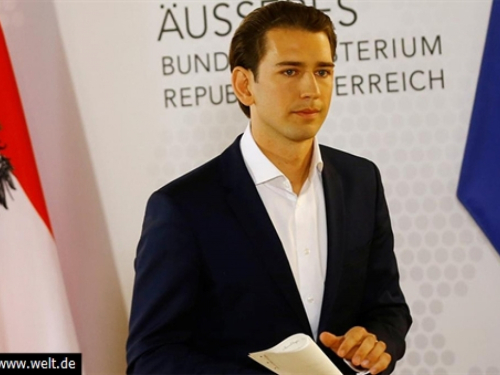 Kurz: U Sarajevu ženama plaćaju da potpuno pokrivene izlaze na ulicu