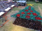 Honduras Tajlandu ukrao rekord najvećeg ljudskog božićnog bora