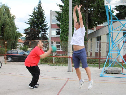 FOTO: U Prozoru održan Streetball turnir za djecu