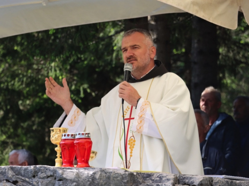 FOTO: Misa Uočnica na Kedžari