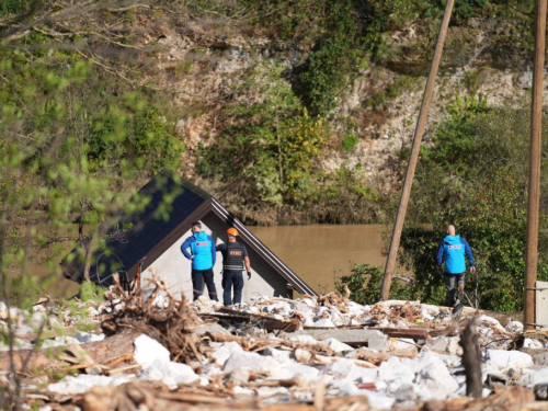 Nastavlja se potraga za nestalima, mnoge kuće i dalje zatrpane