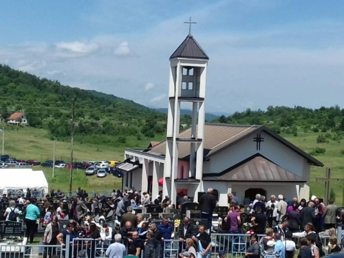 FOTO: Proslava sv. Ante na Pidrišu