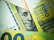 Dolar oslabio na najniže razine u više od tri godine, euro snažno porastao