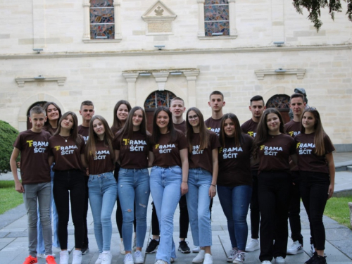 FOTO: Primanja i obećanja Frame Rama-Šćit