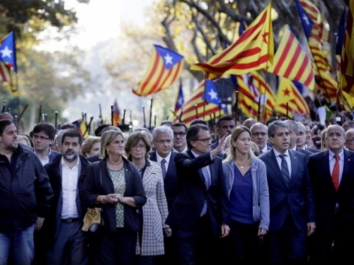 Španjolska ukida autonomiju Katalonije