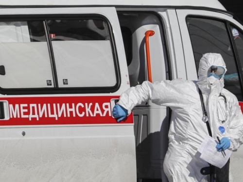 U Rusiji rekordan porast broja zaraženih, skoro 8000 u 24 sata