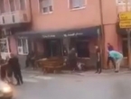 VIDEO: Vozilom pokosio pješake na terasi ugostiteljskog objekta