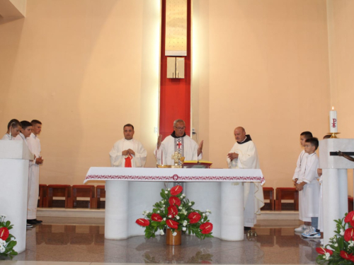 FOTO: Vanjska proslava patrona župe Prozor