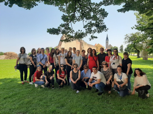 FOTO: Zbor sv. Franje i zbor mladih iz župe Rumboci posjetili Vukovar