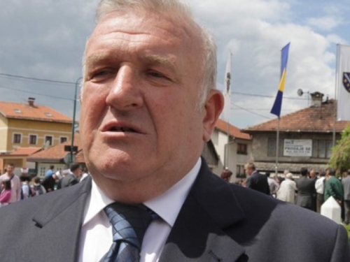 General Dudaković: Krstičeviću namještaju, uopće nije bio u Jajcu