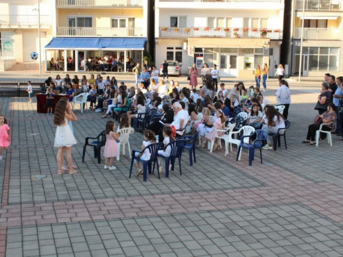 FOTO: U Prozoru održan dječji festival ''Djeca pjevaju Isusu''