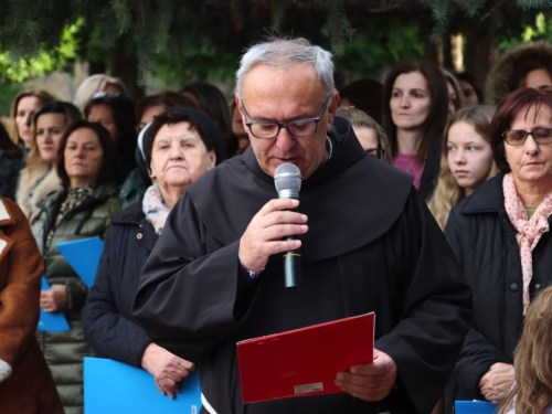 FOTO: Na Šćitu uprizorene žive jaslice