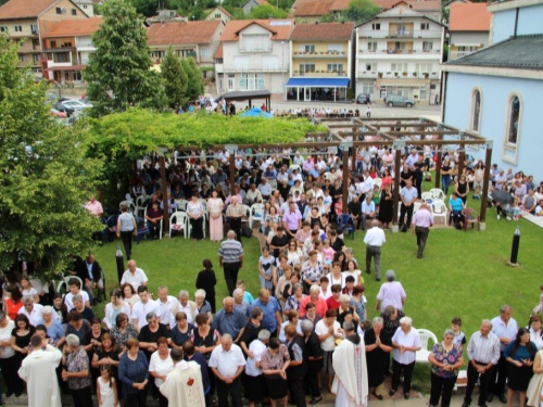 FOTO: Vanjska proslava patrona župe Prozor