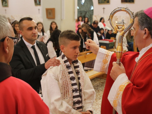 FOTO: Krizma u župi Rama - Šćit