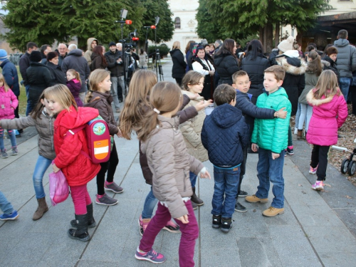 FOTO: Žive jaslice u župi Rama Šćit