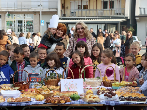 FOTO: Dani kruha u OŠ Marka Marulića Prozor