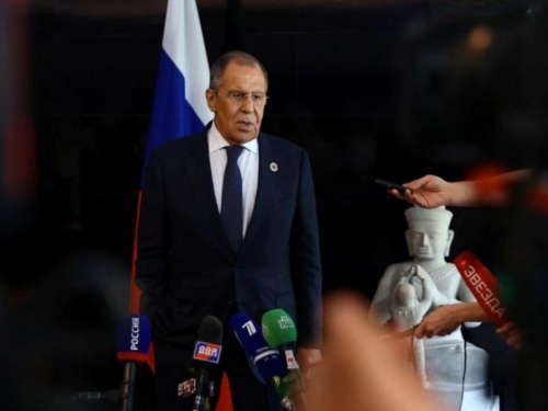 Lavrov odbacio 'mirovnu formulu' Zelenskog