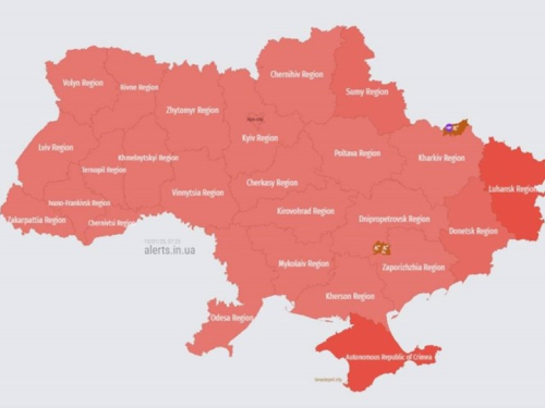 U tijeku ogroman napad projektilima na Ukrajinu