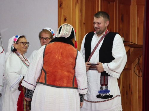 FOTO: Na Šćitu održana 5. kulturno-vjerska baština Hrvata BiH pod geslom ''Vratimo nadu zavičaju''