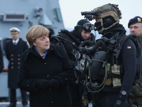 I Merkel za stvaranje Europske vojske