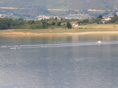 FOTO: Na Ramskom jezeru održana 3. veslačka regata