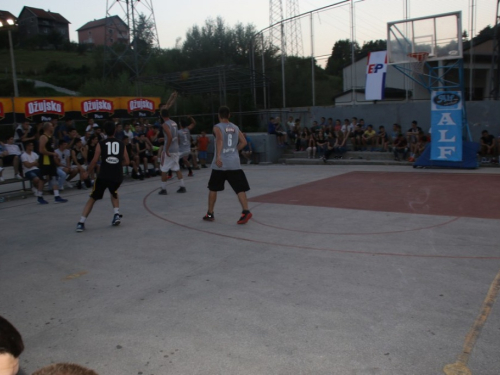 FOTO: Druga večer Streetball turnira u Prozoru