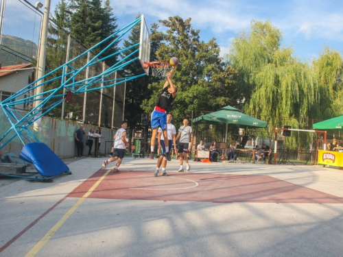 Foto: Internet club dd pobjednik je Streetball Rama 2018. za juniore