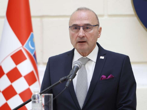 Grlić Radman pozdravio uhićenje osuđenika za ratne zločine u Crnoj Gori