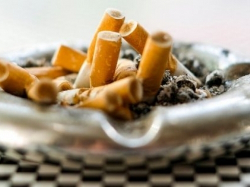Cigarete su štetne čak i kada su ugašene: Ispuštaju štetne tvari u svakom trenutku