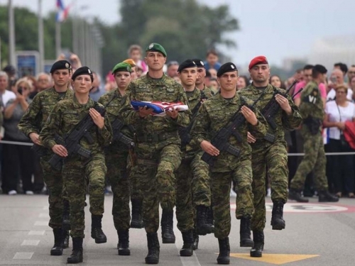 Hrvati najviše u NATO-u ulažu u vojni proračun