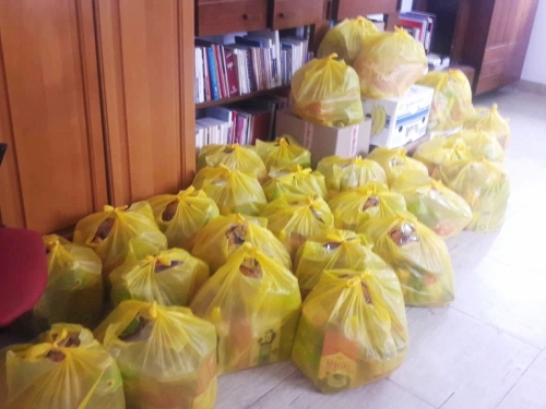 Prikupljeno 30 paketa pomoći za najpotrebnije u župi Doljani