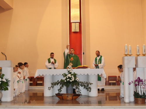 FOTO: Sv. Misa za početak nove školske i vjeronaučne godine u župi Prozor