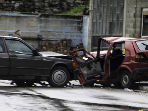 Teška prometna nesreća u ulici Dive Grabovčeve u Prozoru