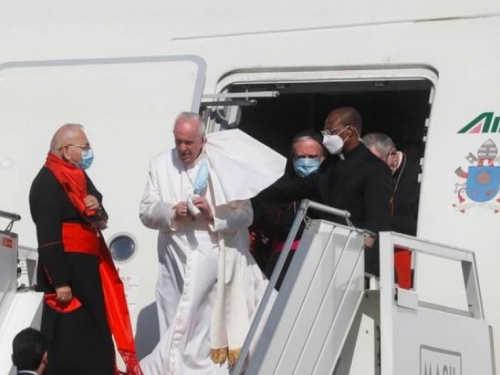 Papa Franjo doputovao u Irak