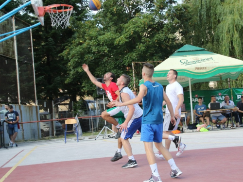 FOTO: Počeo turnir u uličnoj košarci ''Streetball Rama 2017.''