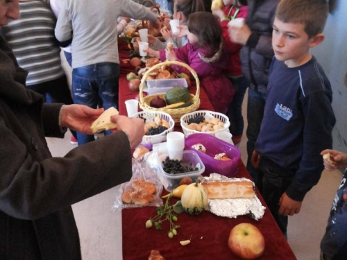 Dani kruha i zahvalnosti za plodove zemlje u OŠ Veselka Tenžere Uzdol