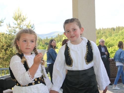 FOTO: Jedinstveni događaj na Pidrišu - stigle moći sv. Ante