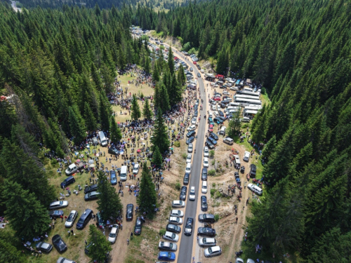 FOTO/VIDEO: Tisuće vjernika na Kedžari proslavilo 'Divin dan'