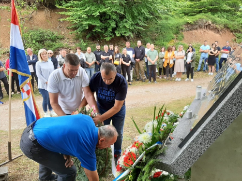 FOTO: Na Pomenu obilježena 27. obljetnica stradanja hrvatskih branitelja