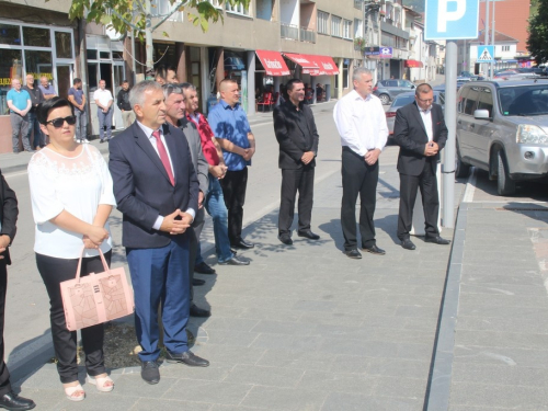 FOTO: Polaganjem vijenaca i svečanom sjednicom započelo obilježavanje Dana općine