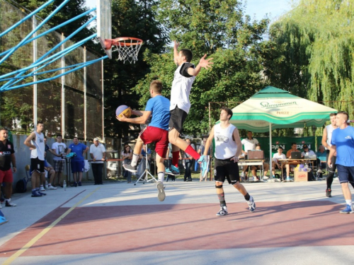 FOTO: ''General Vasilije Mitu'' iz Zagreba pobjednik 15. Streetball Rama