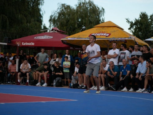 FOTO: Ekipa ''La Pont'' pobjednik 18. Streetball Rama 2020.