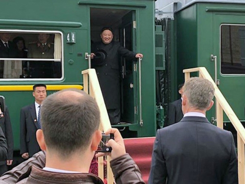 Kim Jong-un krenuo vlakom u Rusiju
