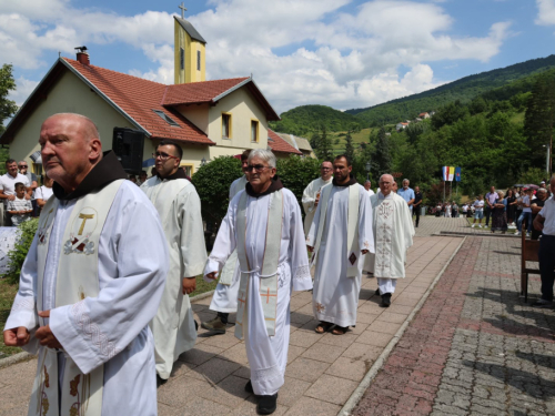 FOTO: Župa Uzdol proslavila svog nebeskog zaštitnika sv. Ivana Krstitelja
