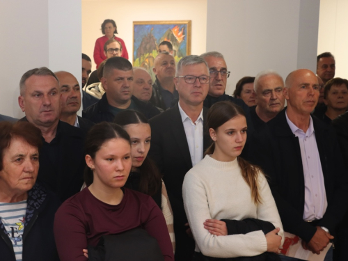 FOTO: Svečano otvorena Galerija Franjevačkog samostana Rama Šćit