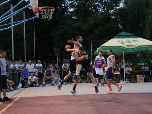 FOTO: ''General Vasilije Mitu'' iz Zagreba pobjednik 15. Streetball Rama