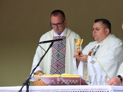 FOTO: Na Uzdolu svečano proslavljen sv. Ivo