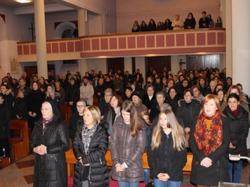 FOTO: U ramskim župama započele mise zornice