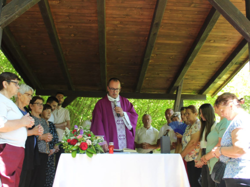FOTO: Hodočašće na grob fra Stjepana Barišića u župi Uzdol