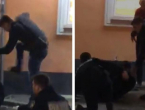 Kruži video u kojem grupa mladića mlati "policajce"; Policija: To su maškare